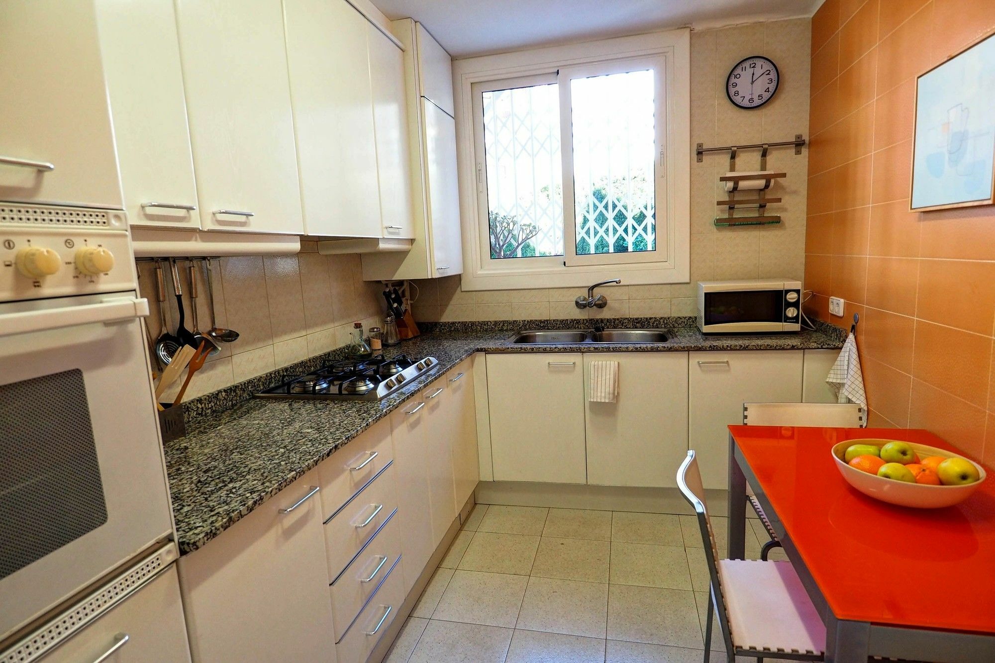 Sunny Triplex By Hello Homes Hébergement de vacances *