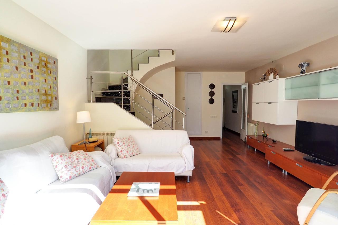 Sunny Triplex By Hello Homes Feriehus