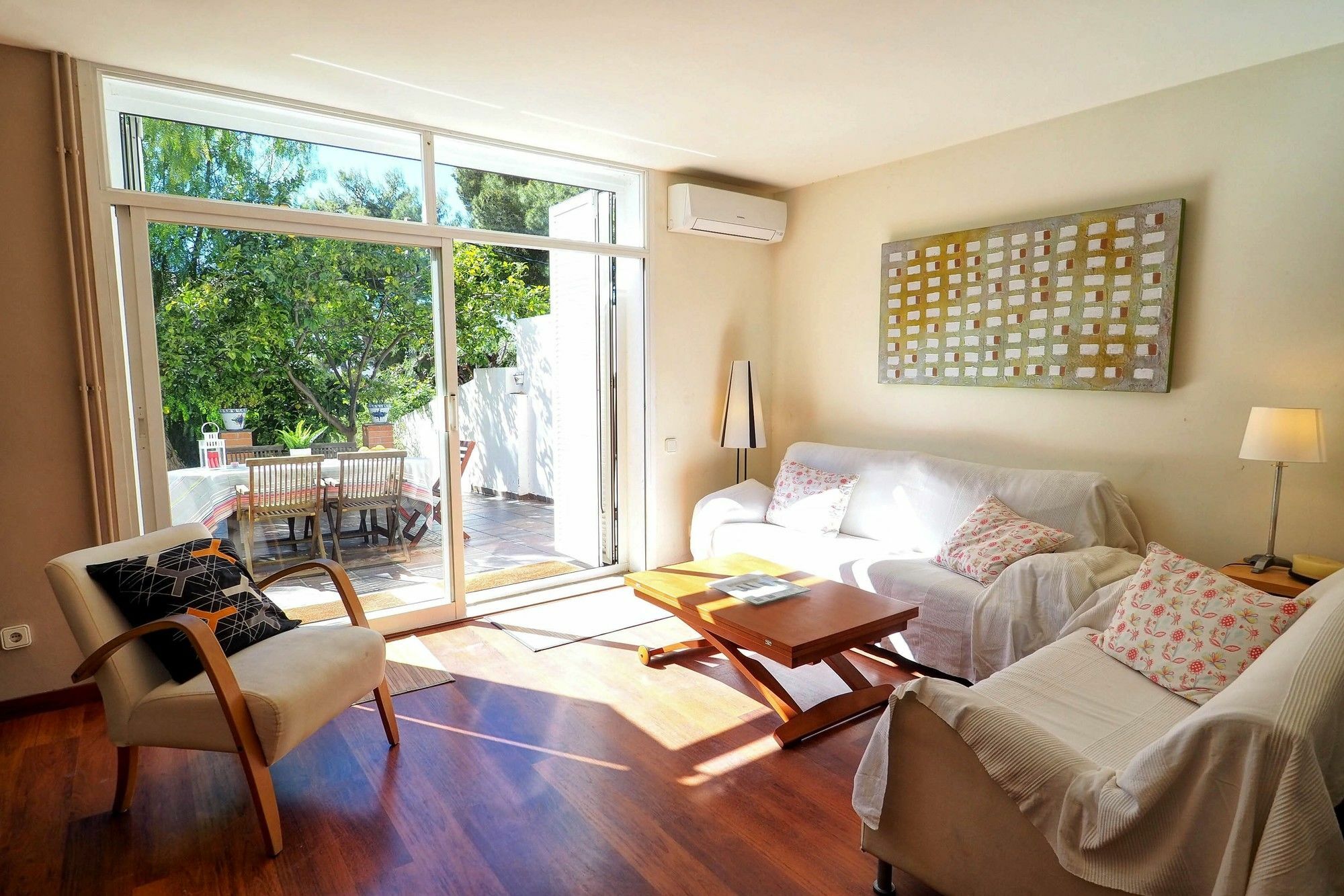 Sunny Triplex By Hello Homes Feriehus